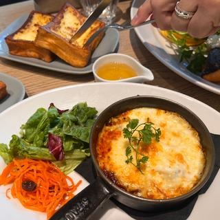 Staub鍋　和牛ミンチとナスのトマト煮込み