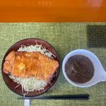 ジャポネソースのソースカツ丼