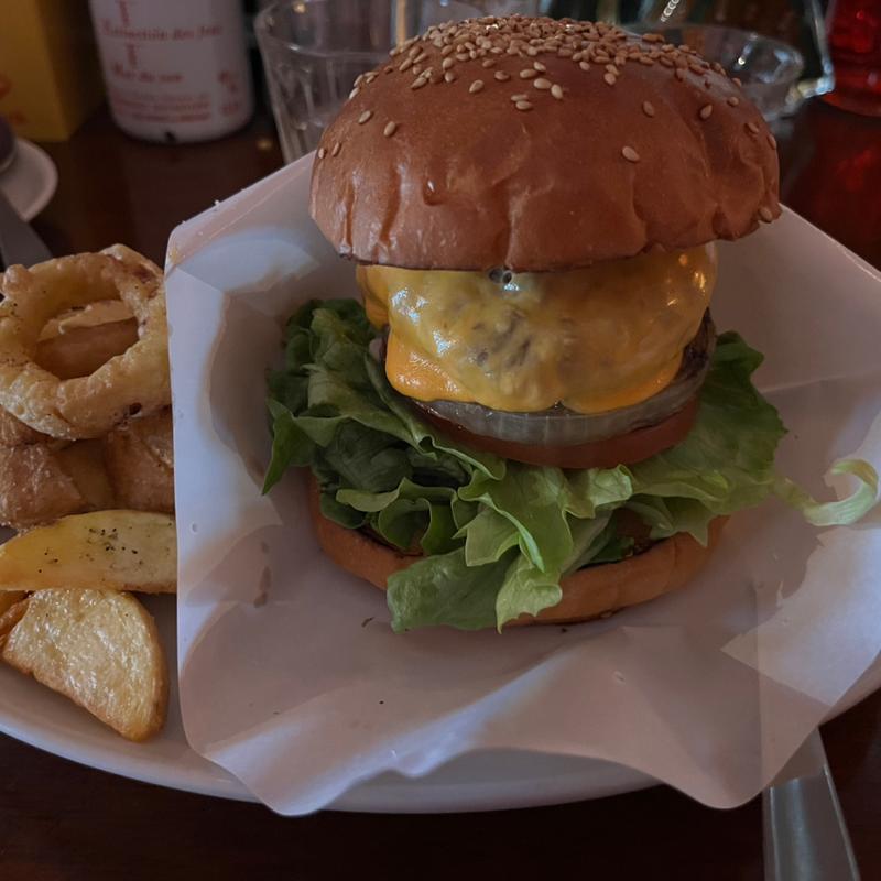 ランチバーガーセット(TEDDY’S DINER （テディーズ ダイナー）)