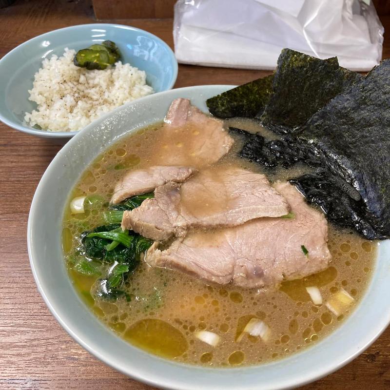 チャーシューメン 半ライス(横浜家系ラーメン二代目英吉家)