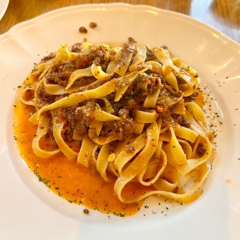 ボロネーゼのタリアテッレ(パッソ ノヴィータ （Passo novita）)