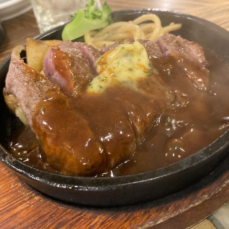 ビフテキ　小(グリル異人館 大阪駅前第3ビル)