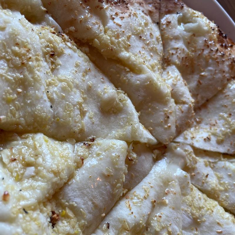 チーズガーリックナン(アジアキッチン カマル)