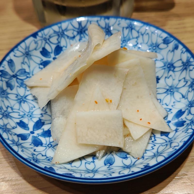 大根ピリ辛漬け(貝 刺身専門店 しらはら 関内)