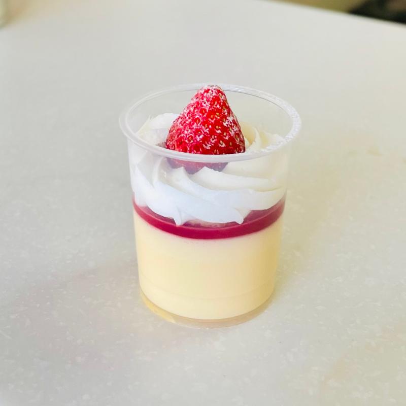 Pastel いちごのショートケーキプリン(SWEETS BOX ビーンズ武蔵浦和店)