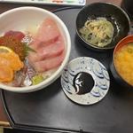 海鮮丼(博多魚がし 市場会館店 )