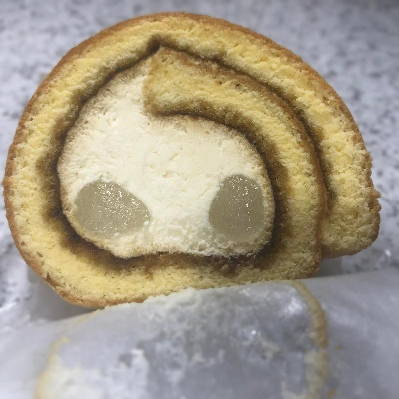 桔梗信玄餅生ロールケーキ(談合坂サービスエリア(上り線） フードコート )