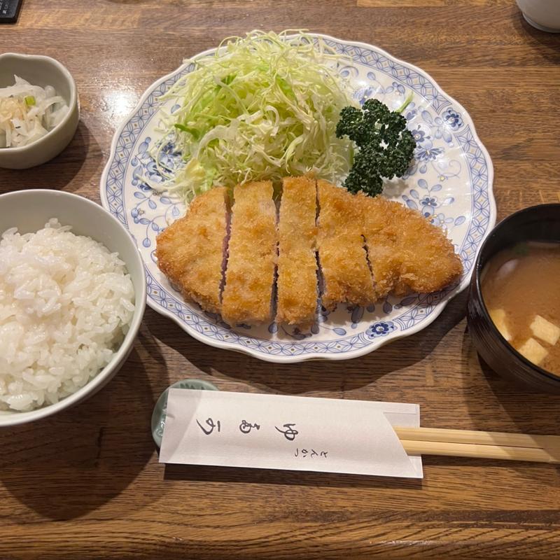 ロースかつ定食(ゆたか)