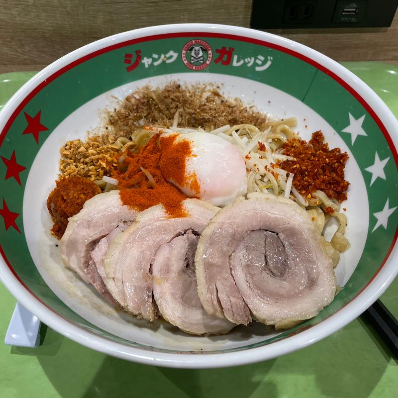 豚マシまぜそば辛味トリプル＋豚増し＋RED(ジャンクガレッジ カインズ 朝霞店)