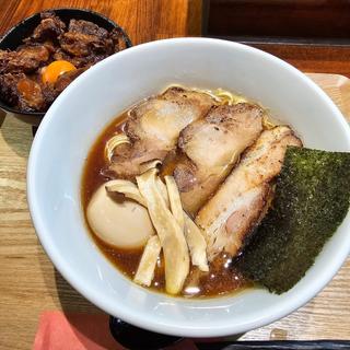 特製煮干しそば とろ肉丼(卵黄入り)(煮干そばHIMAWARI)
