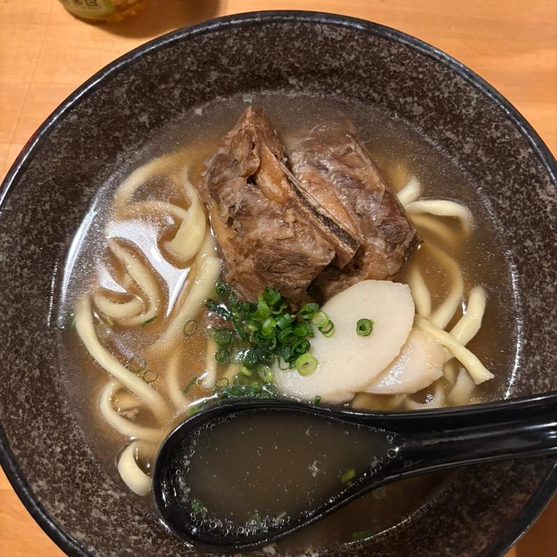 ソーキそば(吉﨑食堂 久茂地本店 （吉崎食堂 よしざきしょくどう）)