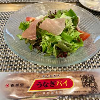 サラダ