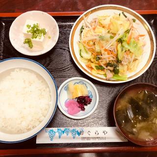 野菜炒め定食(小倉屋食堂)