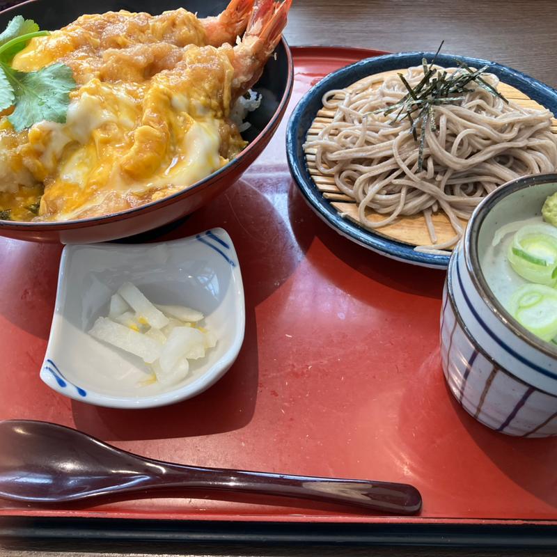 大海老ふわたま丼と麺皿そば(和食麺処サガミ ルビットパーク岡崎店)