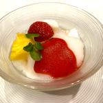いちごの杏仁豆腐(銀座アスター ベルシーヌ柏)
