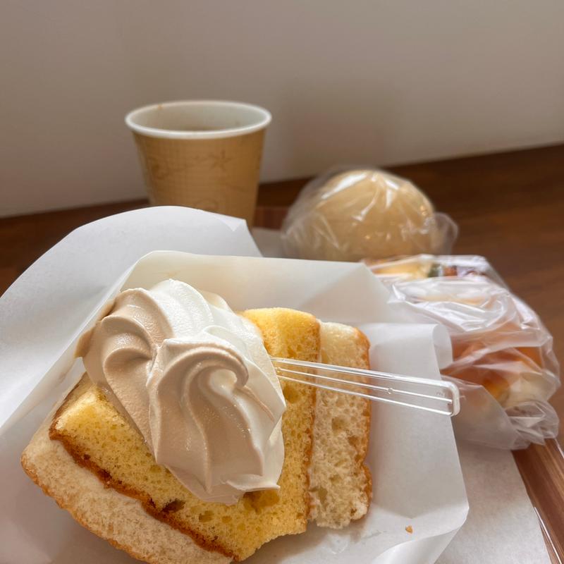 カステラサンド（アイスクリーム追加）(ルームベーカリー)