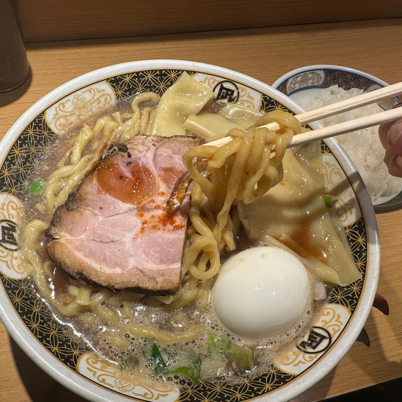 煮干ラーメン(すごい煮干ラーメン凪 西新宿七丁目店 （【旧店名】ラーメン凪　煮干王 西新宿店）)