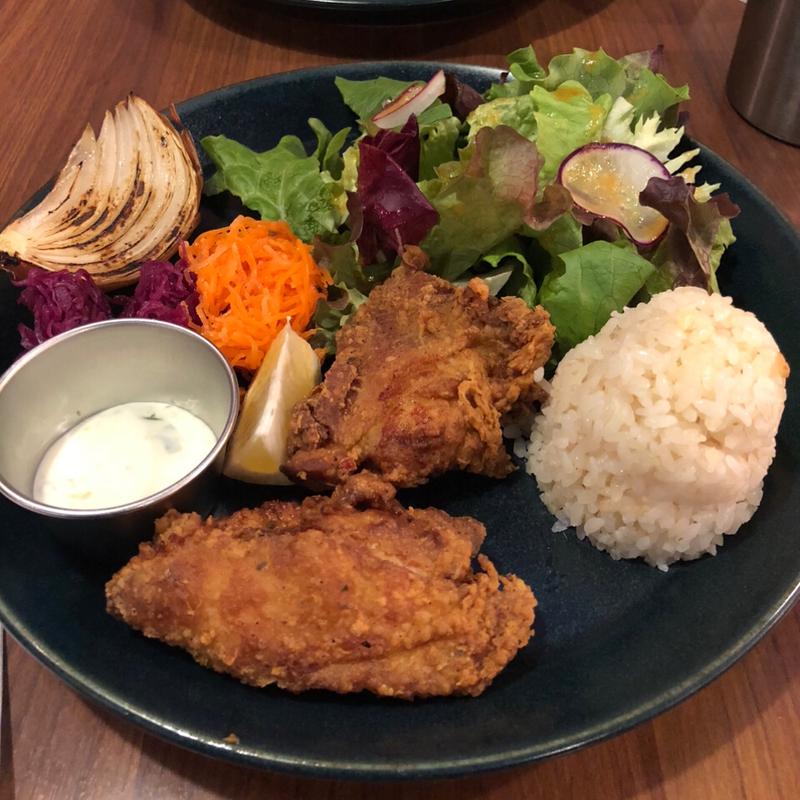 フライドチキンプレート(マザームーンカフェ 六甲店)