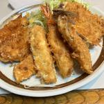 ミックスフライ定食