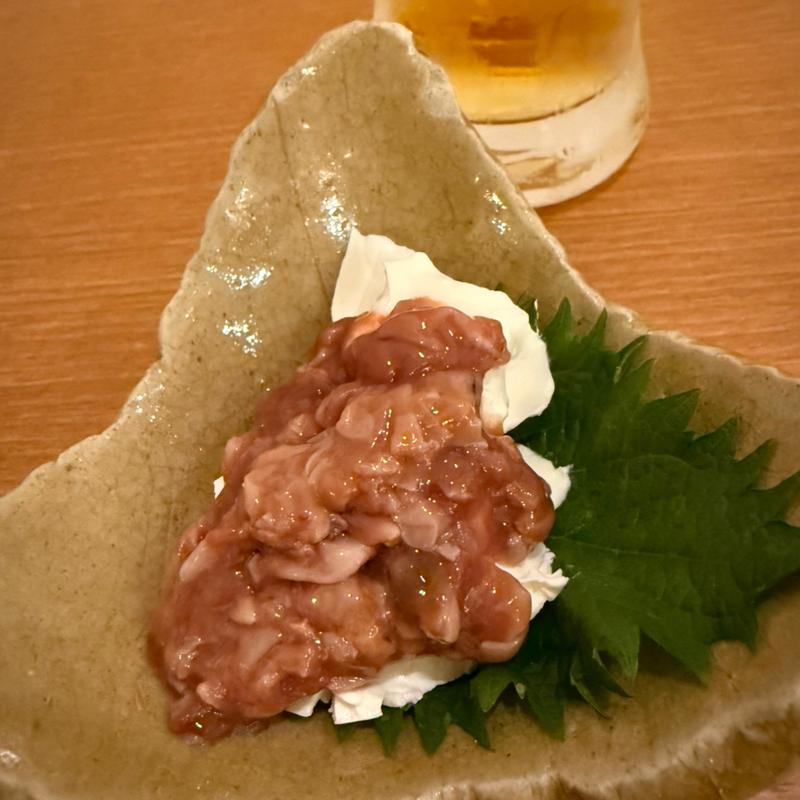クリームチーズとカツオ酒盗(蕎麦と酒 縁)