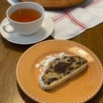 シュトーレン(近江屋洋菓子店 神田店 （オウミヤヨウガシテン）)
