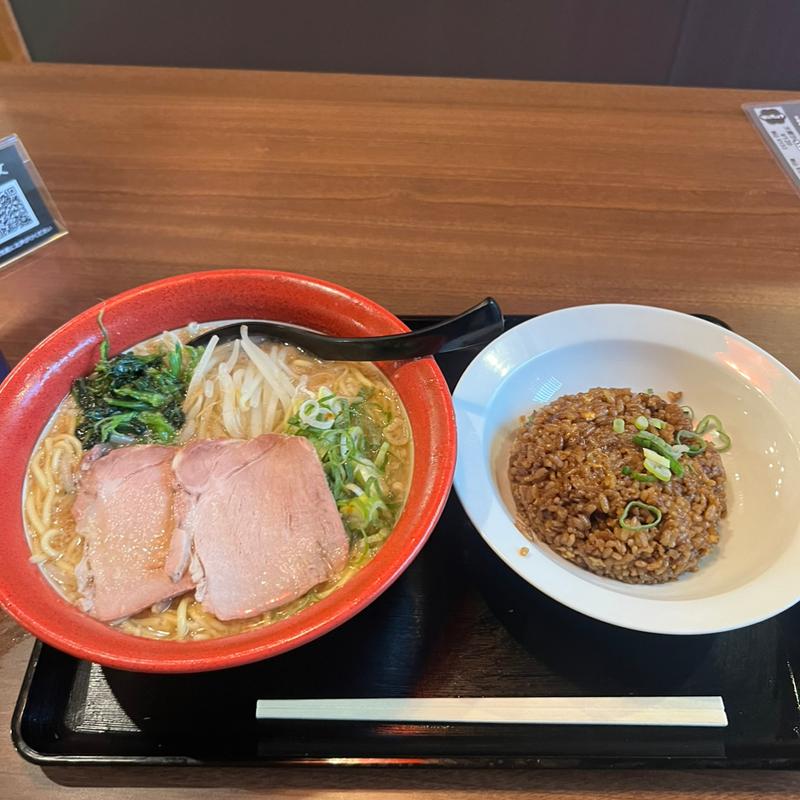 ばんぶる麺　黒炒飯セット(ばんぶる東川口店)