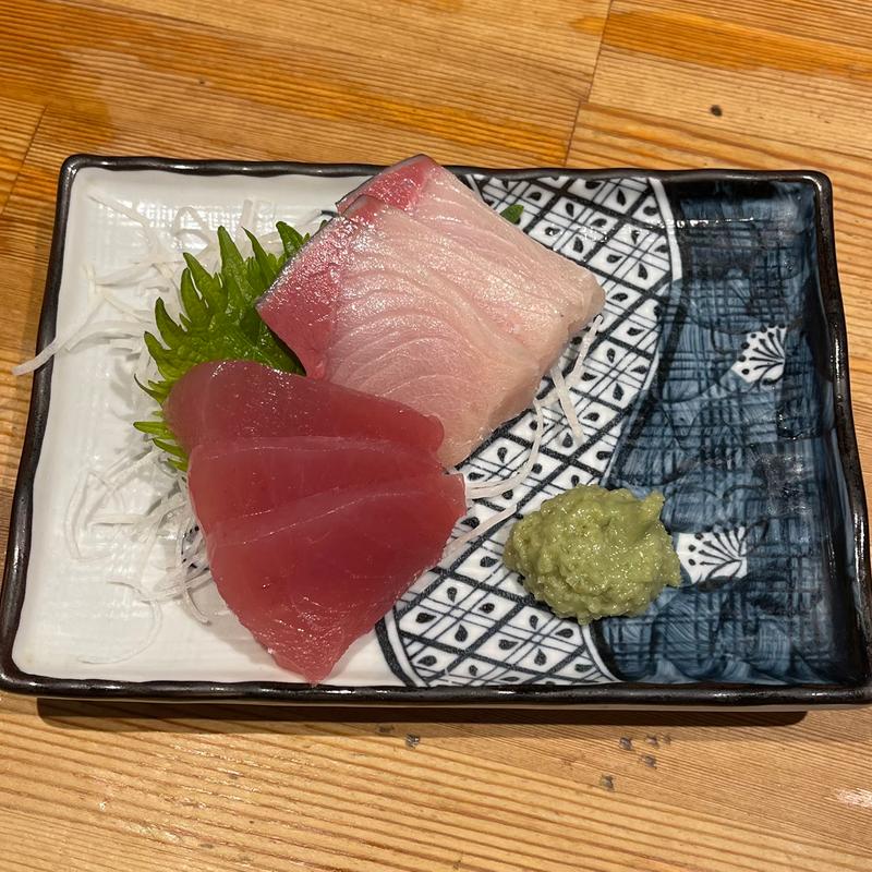 マグロとハマチ刺し(地魚屋台　とっつぁん 福島店 )