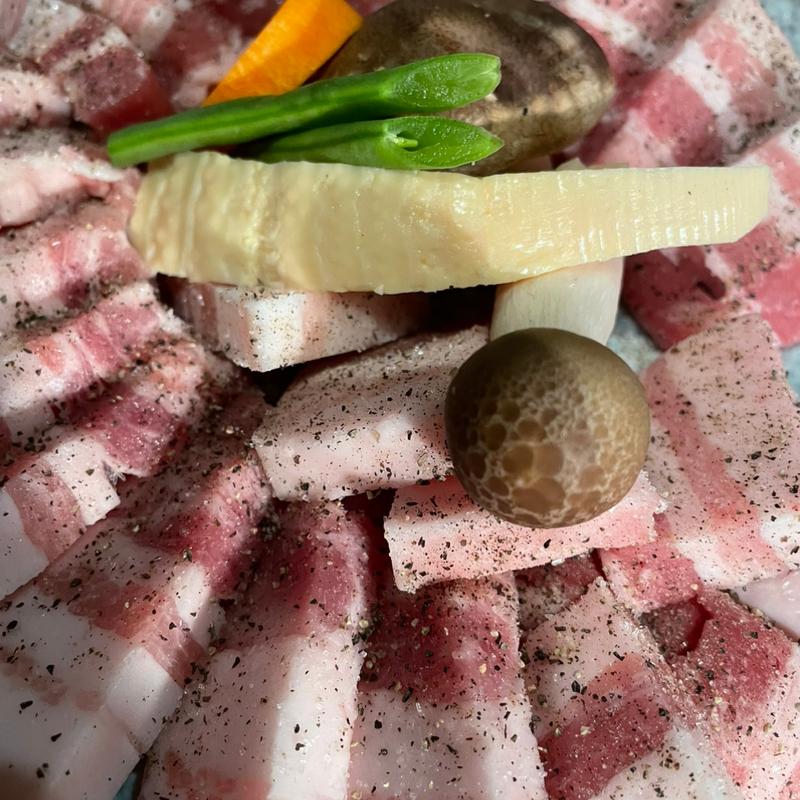 豚バラ(焼肉ホルモンM)