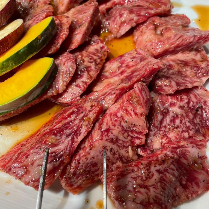 ハラミ(焼肉ホルモンM)