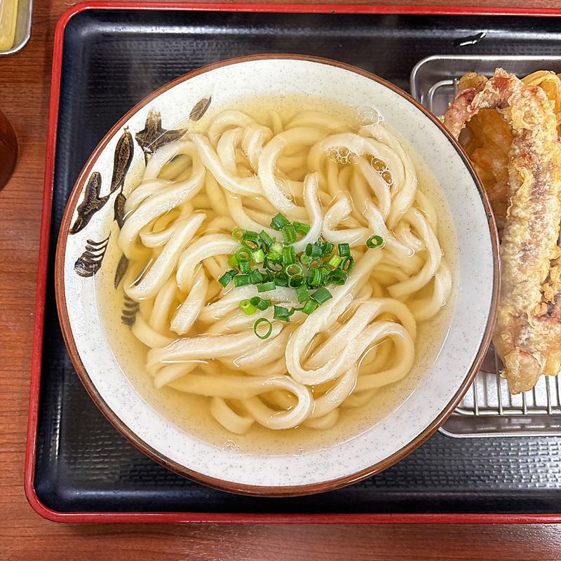 あつあつうどん(中)(讃岐うどん いわい )