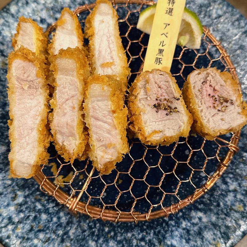 特選アベル黒豚ロース＆ヒレ(とんかつ四郎吉)
