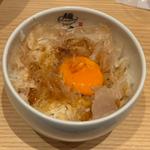 まぐろ節の月見ごはん