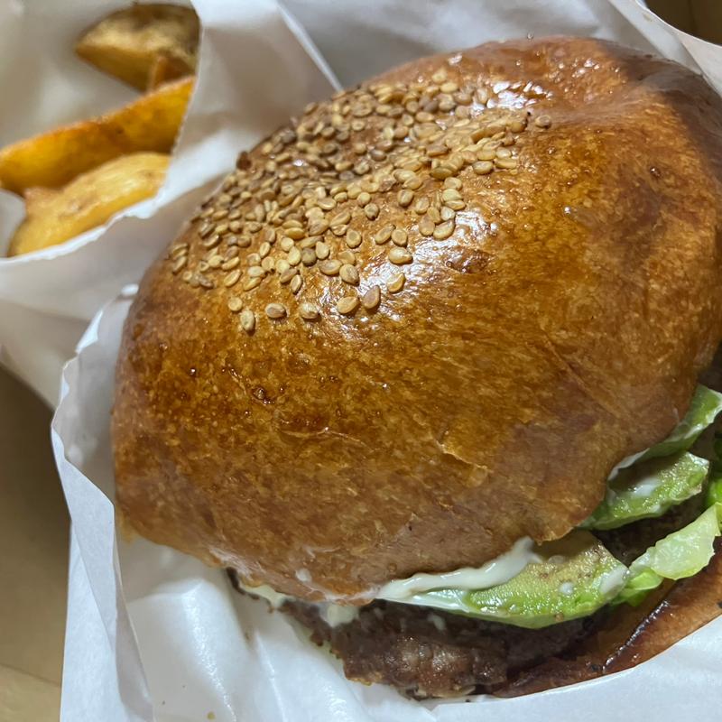 プレミアム和牛バーガー(CRITTERS BURGER)