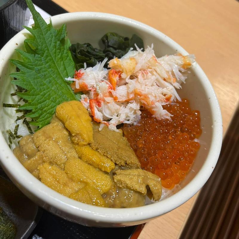 3色丼(片倉商店 杜の市場店)