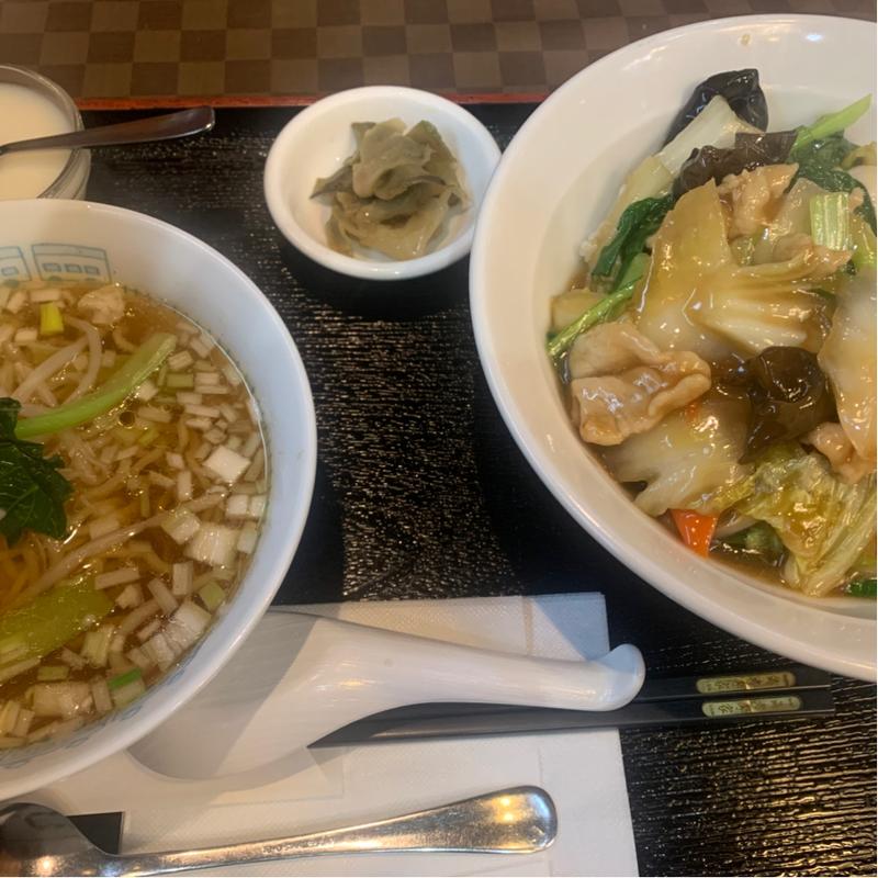 中華丼と半ラーメン(銀座海老専家)