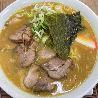 玉子とじラーメン 大盛り(中根うどん 白金店)