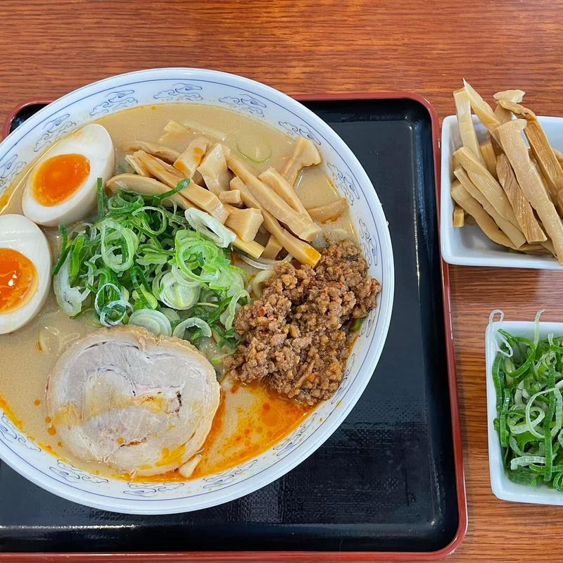豆乳担々麺 普通盛り 太麺硬め メンマ増し ネギ増し(中華そば 雲ノ糸 鶴岡本店)