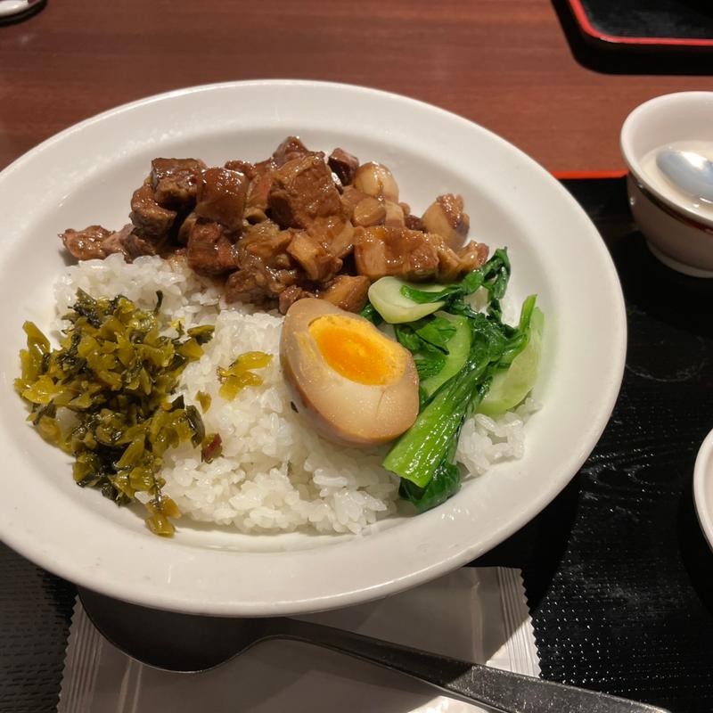 ルーロー飯(台北夜市 西新宿小田急第一生命ビル店 )