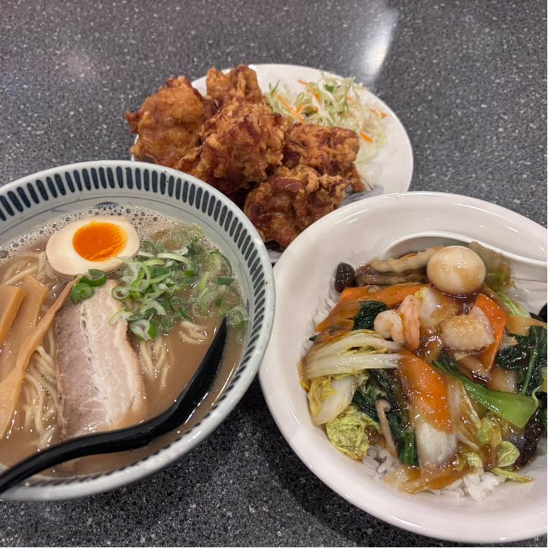 ラーメン定食(同源)