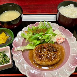 ハンバーグ定食