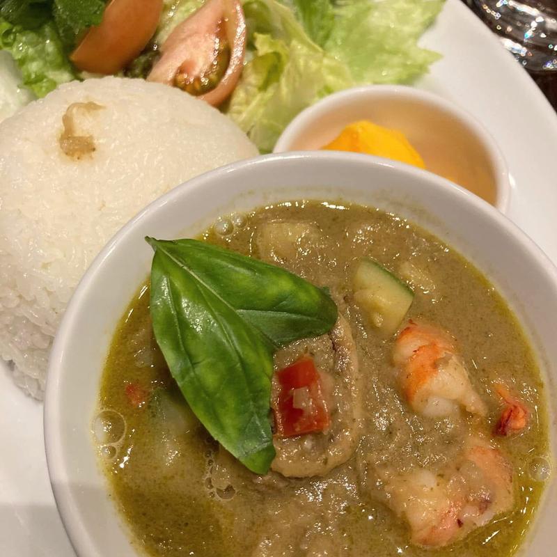 グリーンシーフードカレー(ロック)
