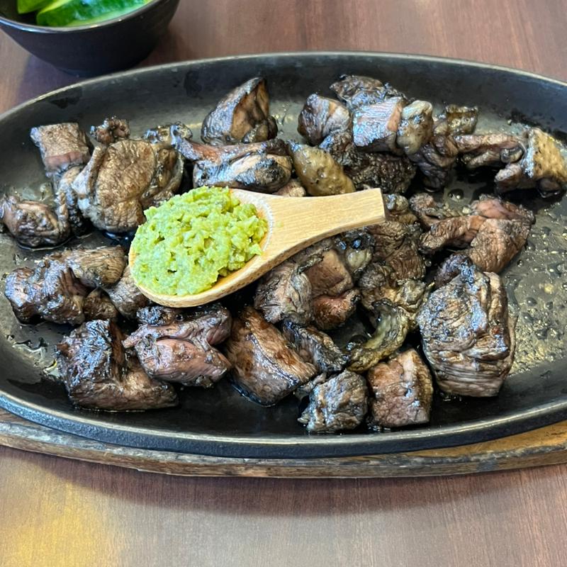 地鶏もも炭火焼き(ぐんけい 宮崎駅前店 )