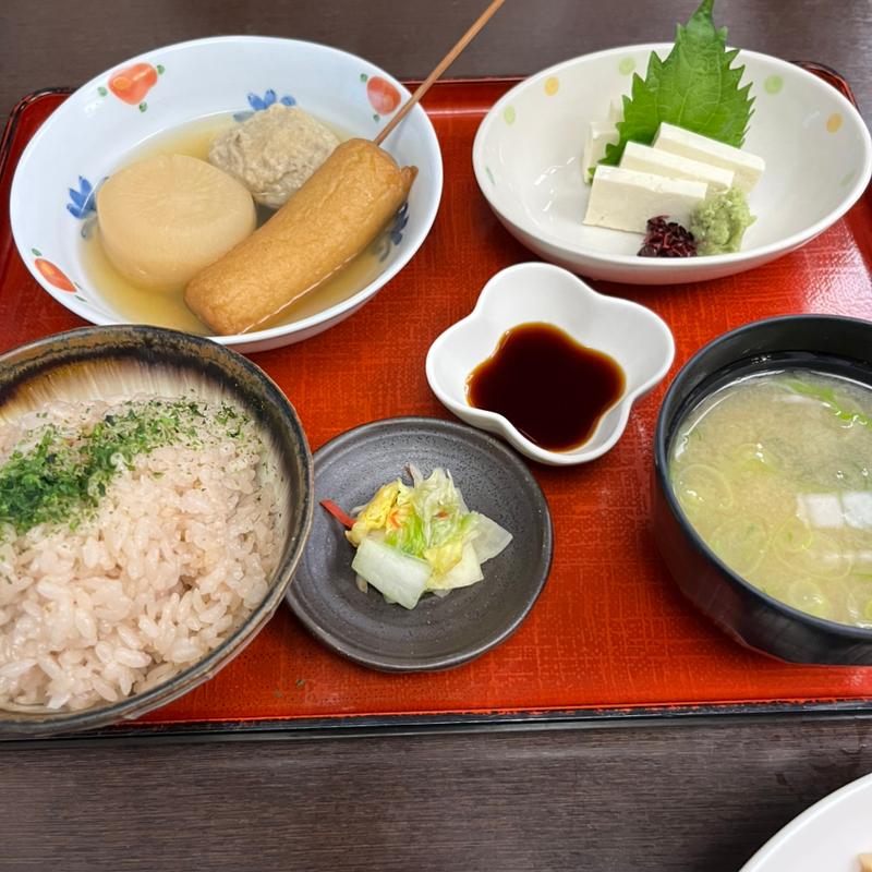 おでん定食(季節料理・おでん 黒百合)