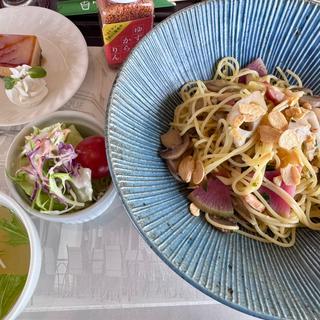 季節野菜のペペロンチーノ