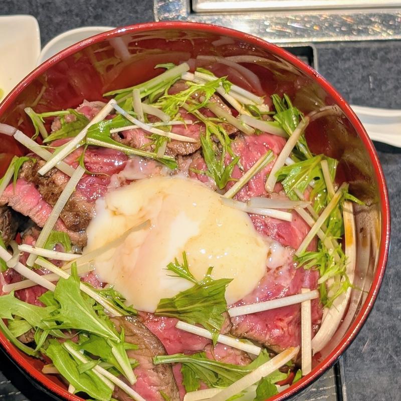 あか牛丼(焼肉 やいち)
