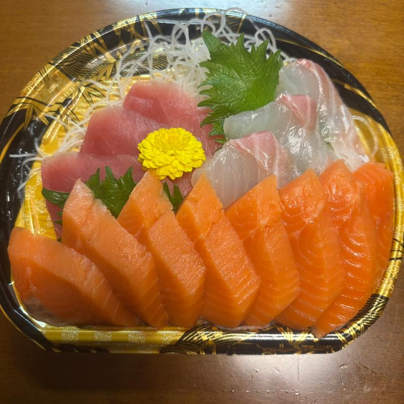 サーモンたっぷり盛合せ(西友国立店)