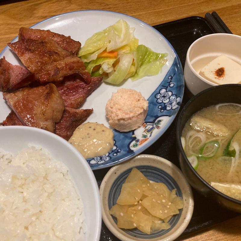 厚切りベーコン焼定食(魚河岸 おに平 末広町)