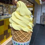 あんぽてとソフト(わかさいも 新千歳空港店)