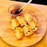 にんにく香るれんこんの挟み揚げ(吉祥寺 八百屋バル)