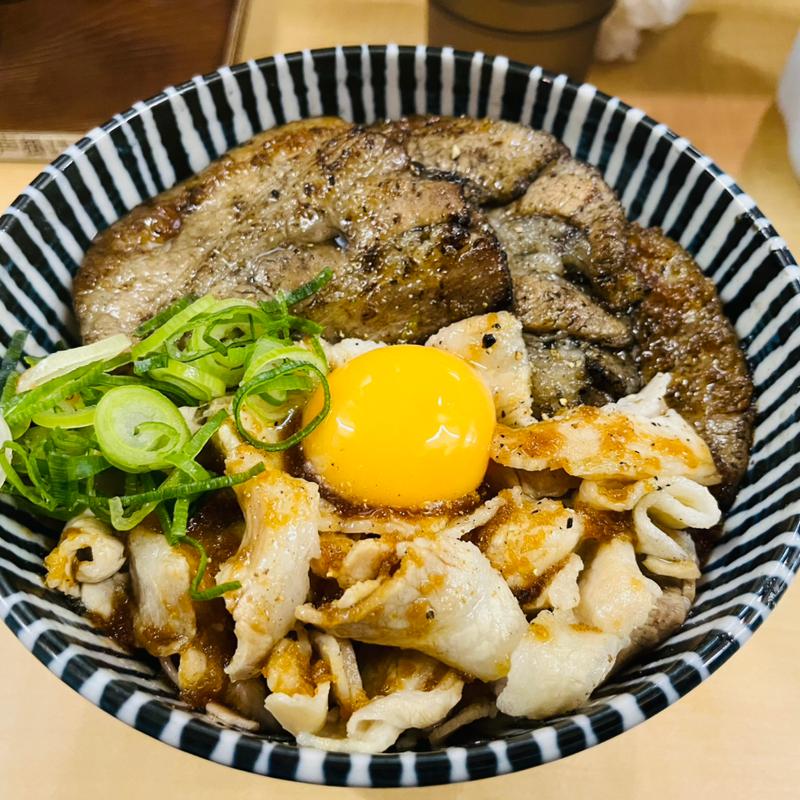豚マニア丼【大】(豚マニア丼 稲田)